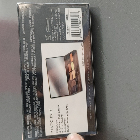 Makeover essentials KIT - Picture 9 of 12